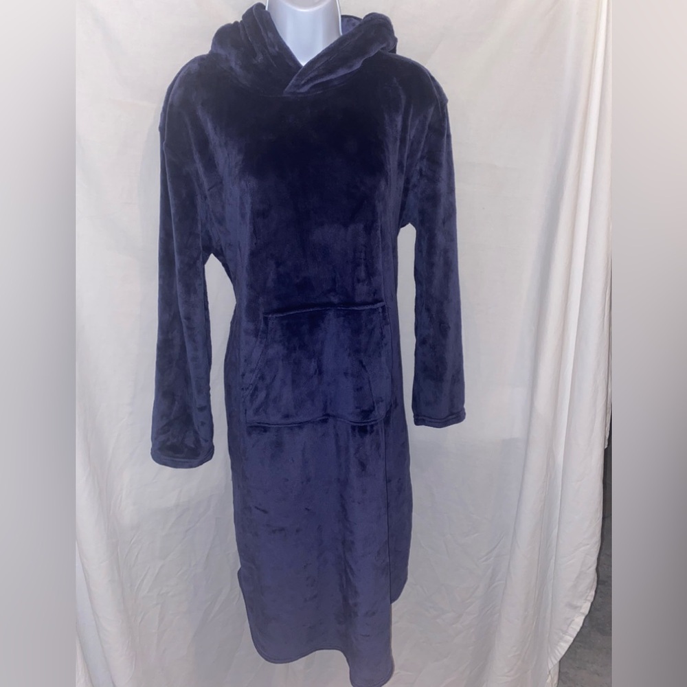Women’s size Large/XL 32 DEGREES Heat hooded cozy plush sleep lounger